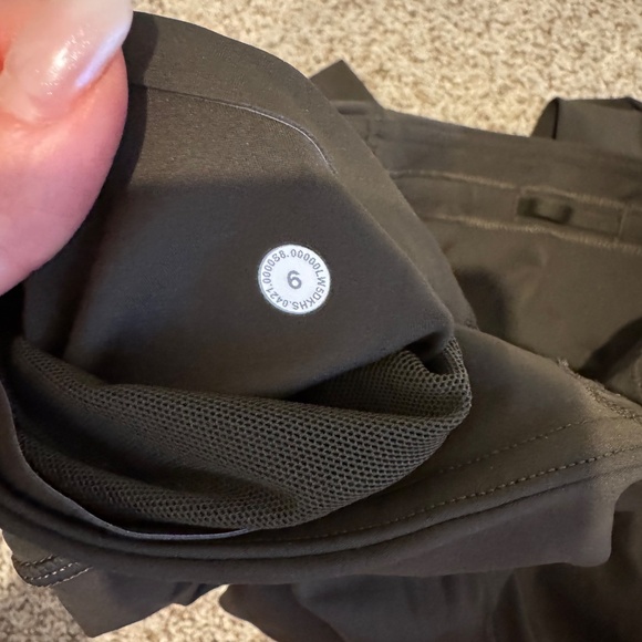 Lululemon BASE PACE HIGH-RISE TIGHT 25" size 6 - Picture 3 of 3